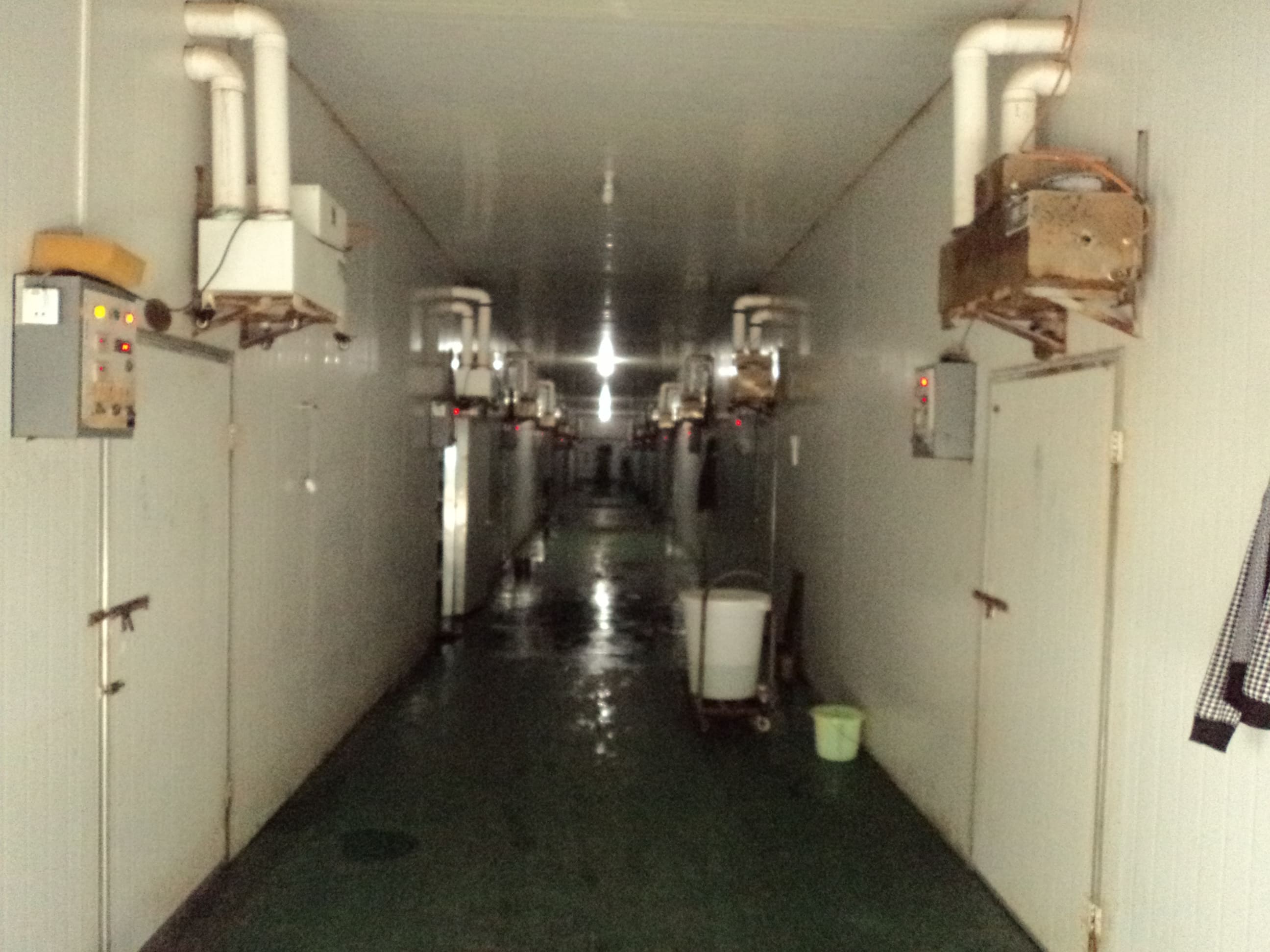 温湿气自动控制车间.jpg